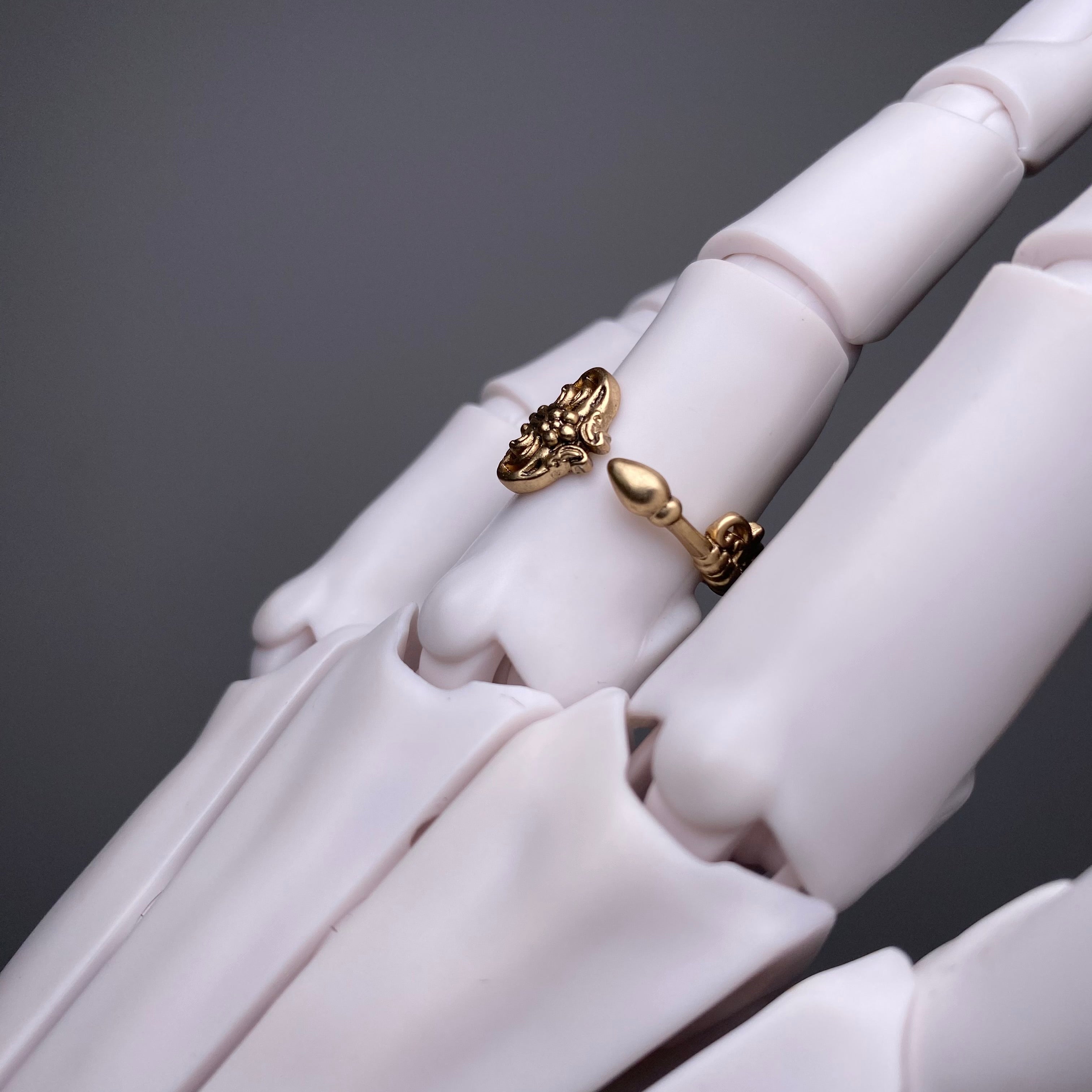 Vesper Locket